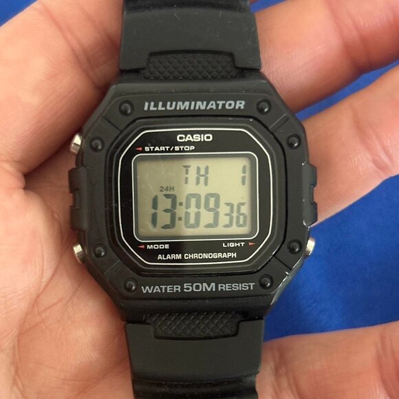 Casio Other - Casio Illuminator Digital Watch
